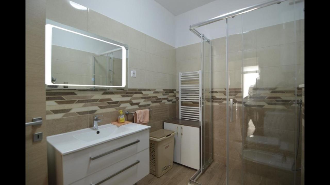 Inat Hotel Dubrovnik Buitenkant foto